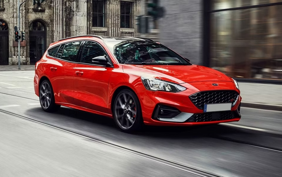 Test av Ford Focus ST Wagon: facelift av fjärde generationen