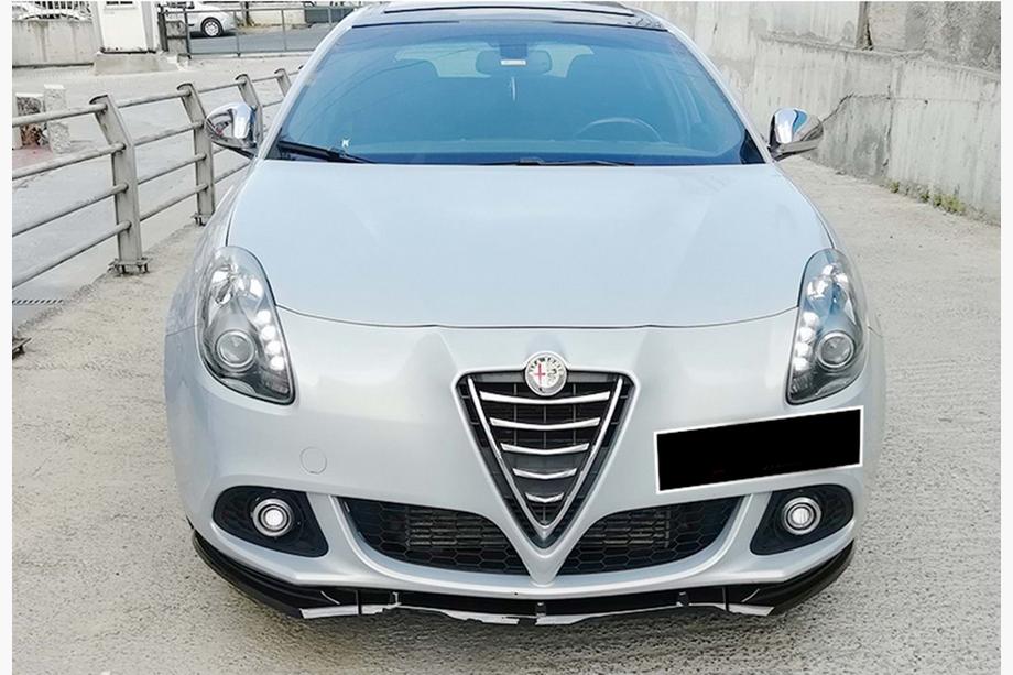 Alfa Romeo Giulietta 2010–2020 DPT frontläpp (ABS, svart högglans, 3 st.) Image