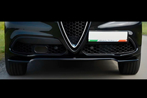 Alfa Romeo Stelvio 2016– Frontläpp DPT V-1 (ABS, blanksvart) foto 1