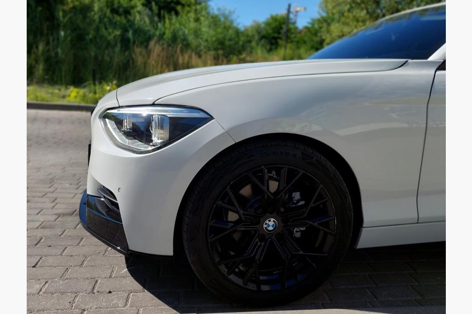 BMW 1-serien F20/F21 2011–2019 Frontläpp splitter DPT V-1 (för M Performance, blanksvart, 2 st) Foto 12