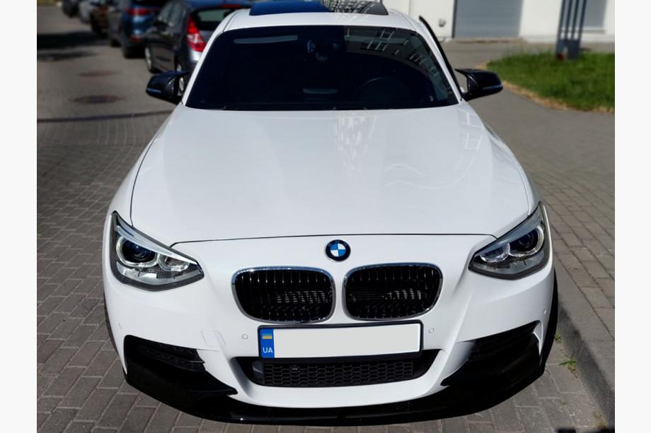 BMW 1-serien F20/F21 2011–2019 Frontläpp splitter DPT V-1 (för M Performance, blanksvart, 2 st) Foto 1