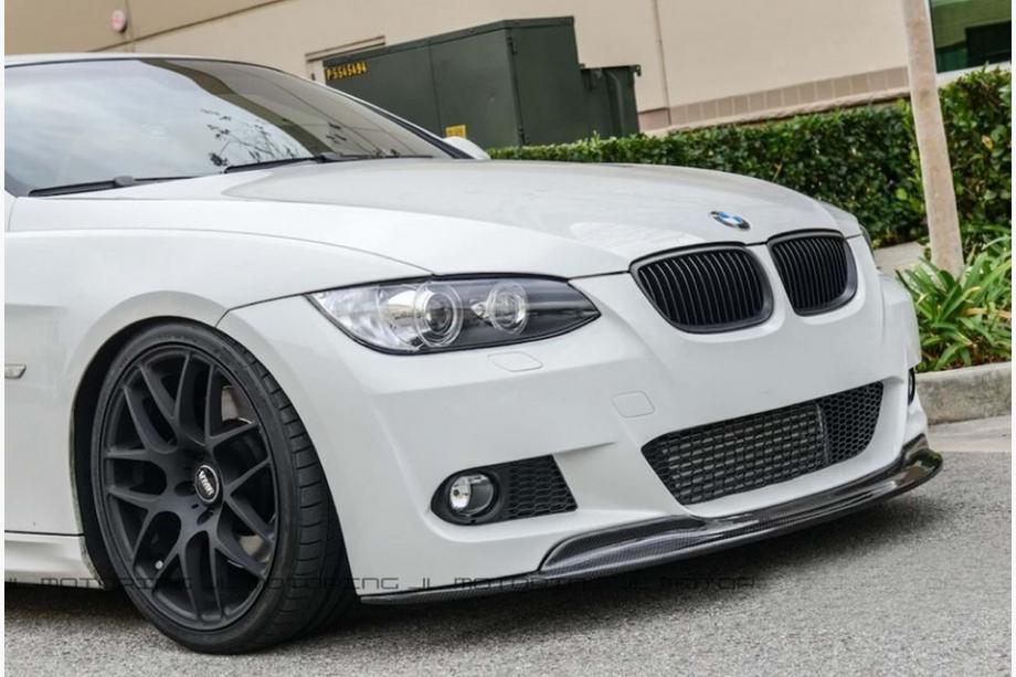 BMW 3-serien E92/E93 2006–2013 Främre läppspoiler CSL-Style DPT (för M-Sport 2006-2010, svart högblank) Image