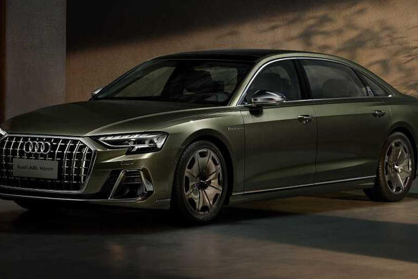 Test av Audi A8 L Horch: lyxig flaggskepp i toppklassen