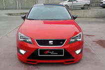 Seat Leon 2013–2020 Frontlip DPT V-4 (2013-2016, svart högglans) foto 1
