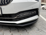 Skoda Superb 2015–2024 DPT V-2 frontläpp (2015-2020, blanksvart) foto 7