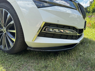 Skoda Superb 2015–2024 DPT V-2 frontläpp (2015-2020, blanksvart) foto 5