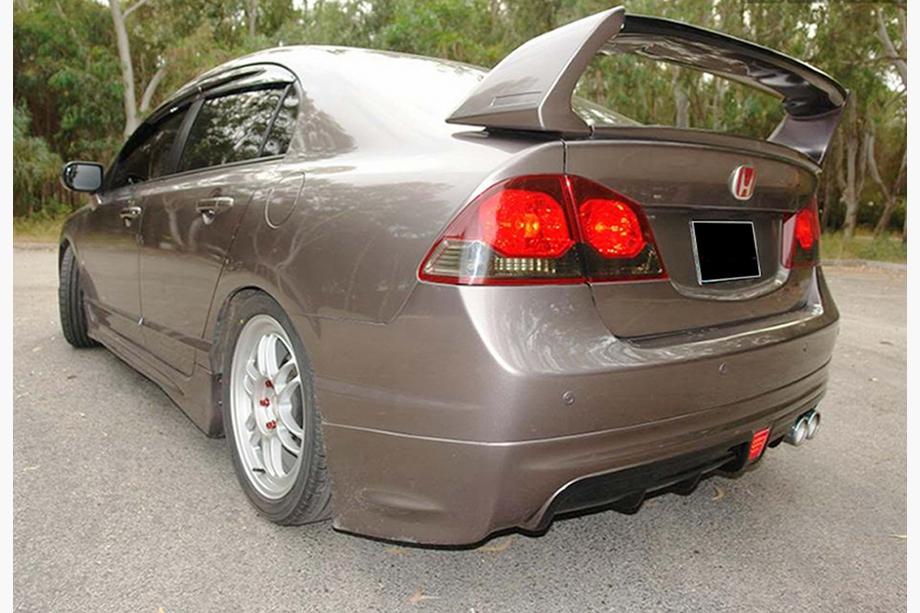 Honda Civic Sedan VIII 2006–2011 Bakre diffusor DPT V-2 (blank svart) Foto 3