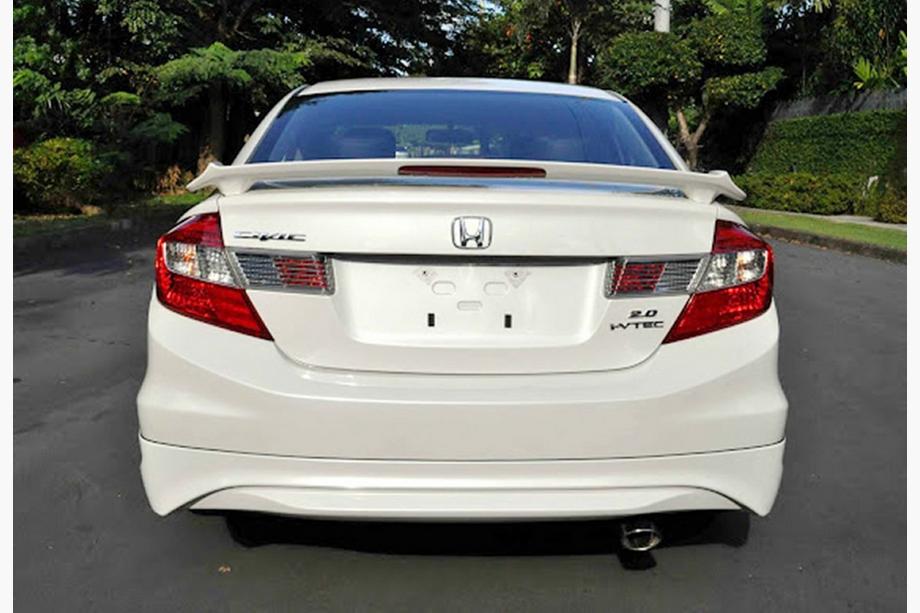 Honda Civic Sedan IX 2011–2016 Bakre diffuser DPT (för lackering) Image