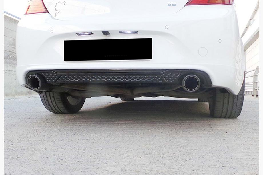 Opel Insignia 2008–2017 Bakdiffuser DPT (SD, 2013-2017, svart högglans) Foto 1
