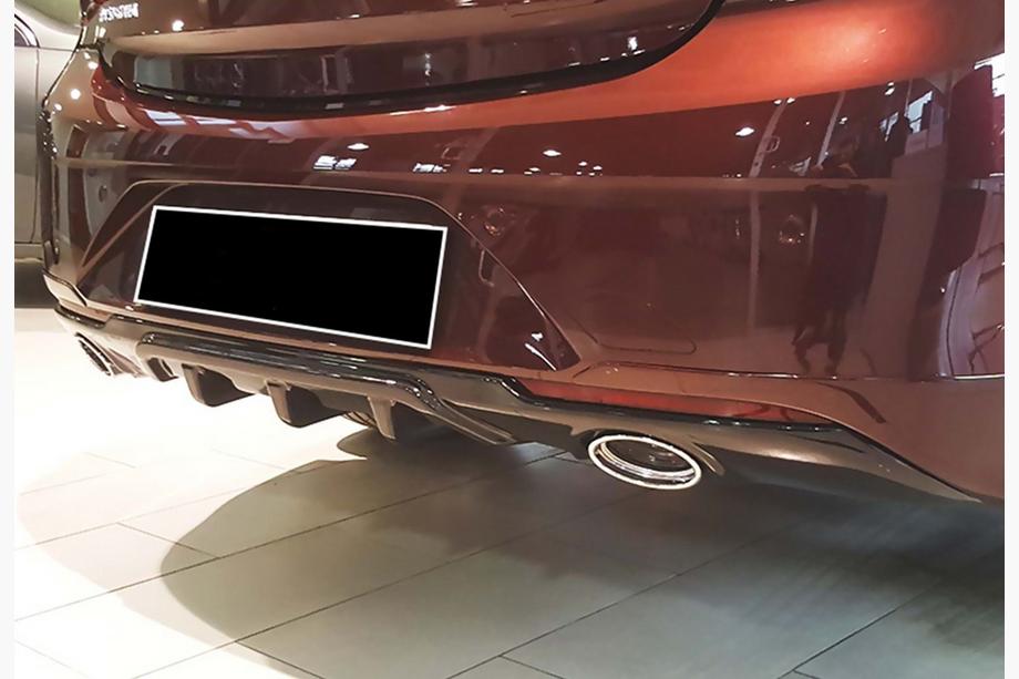 Opel Insignia 2017–2022 Bakdiffusor DPT (SD, glanssvart) Image