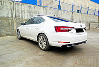 Skoda Superb 2015–2024 Bakre diffusor DPT V-2 (blank svart) foto 2