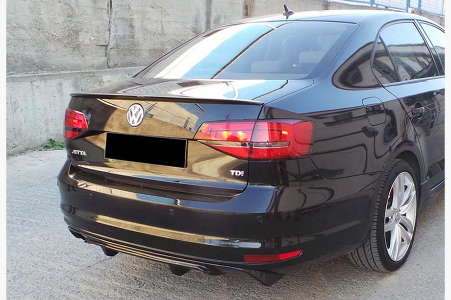 Volkswagen Jetta 2011–2018 Bakdiffuser DPT (2014-2018, svart högglans) Foto 4