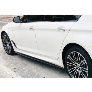 DPT V-1 tröskelförlängare (för M-Sport/M5 trösklar, svart högglans)