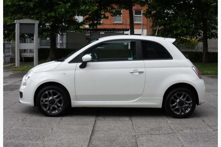 Fiat 500/500L 2013–2022 DPT sidokjolar (blank svart) Image