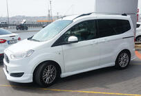 Ford Courier 2014–2023 DPT sidokjolar (blank svart) foto 1