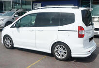 Ford Courier 2014–2023 DPT sidokjolar (blank svart) foto 3