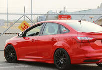 Ford Focus III 2011–2017 DPT sidokjolar (SD, 2015-2017, svart högglans) foto 6