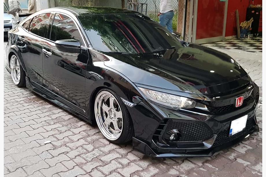 Honda Civic Sedan X 2016–2021 DPT V-4 sidokjolar (svart högblank) Foto 1