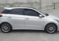 Hyundai I-20 2014–2020 DPT sidokjolar (2014-2018, svart högglans) foto 2