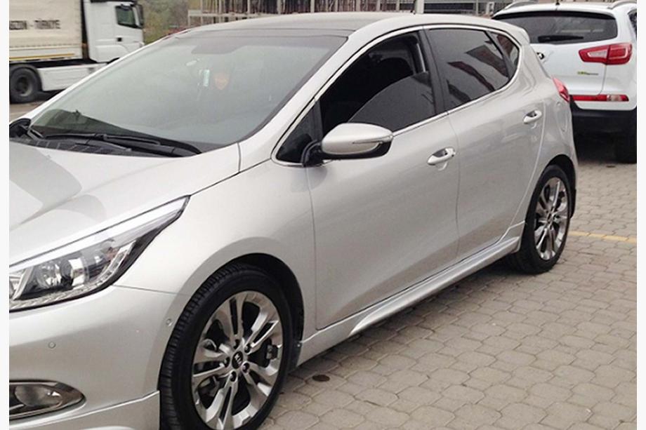 Kia Ceed 2012–2018 Sidokjolar DPT (2012-2015, svart högglans) Image