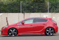 Opel Astra J 2009–2015 Sidokjolar DPT V-2 (svart högglans) foto 3