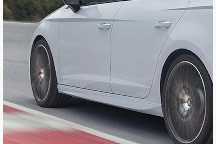 Renault Megane IV 2016–2025 Sidokjolar DPT (SD, för lackering) Foto 1
