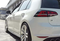 Volkswagen Golf 7/E-Golf 2012–2020 Sidokjolar DPT V-2 (svart högglans) foto 3
