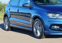 Volkswagen Polo 2010–2017 Sidokjolar DPT V-3 (svart högglans) foto 3