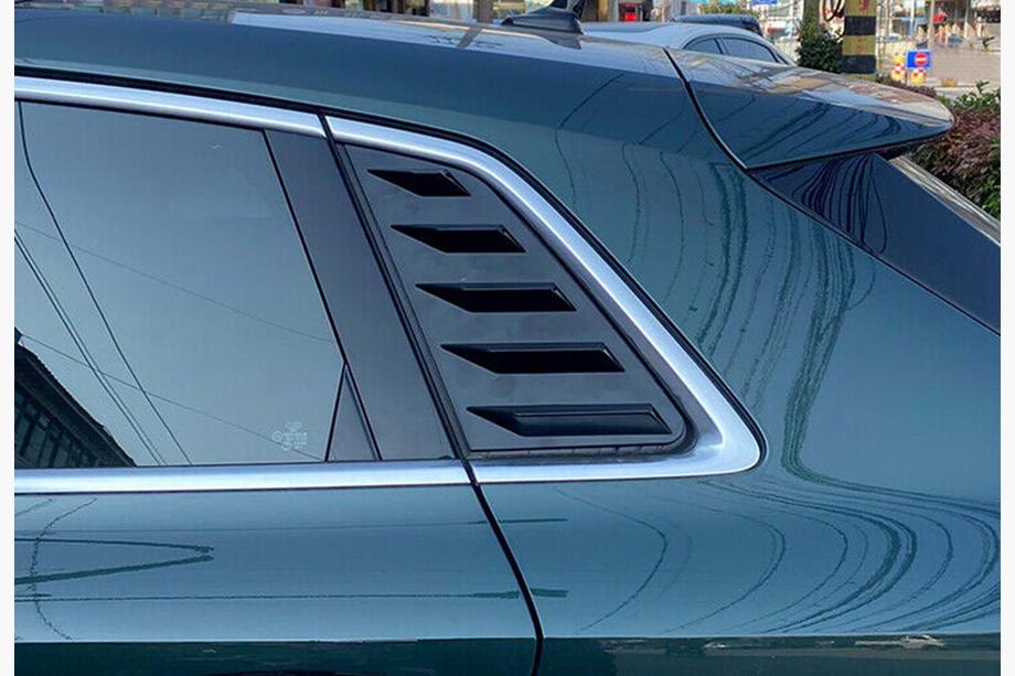 Audi A3 2012–2020 Skyddskåpor för bakre sidorutor DPT V-1 (svart högblank, 2 st) Image