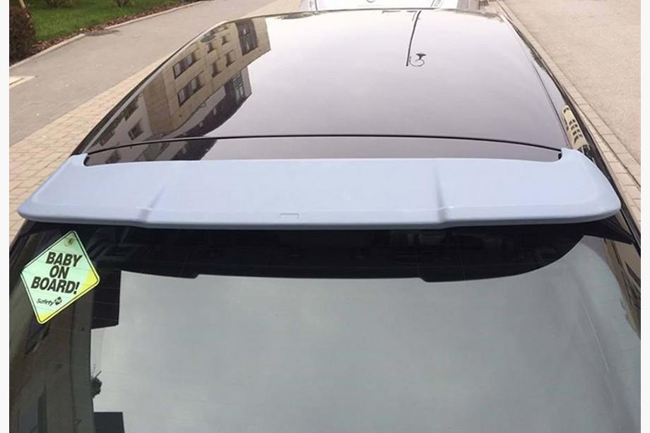 Audi A3 2012–2020 DPT V-2 spoiler (HB, svart högglans) Image