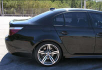 BMW 5-serien E60/E61 2003–2010 M5-Style spoiler (för lackering) foto 3
