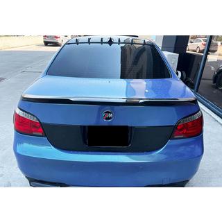 Spoiler M4-Style (svart högglans)