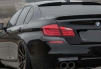 BMW 5-serien F10/F11 2010–2016 M4-Style V1 spoilerläpp (för F10, högglans svart) foto 5