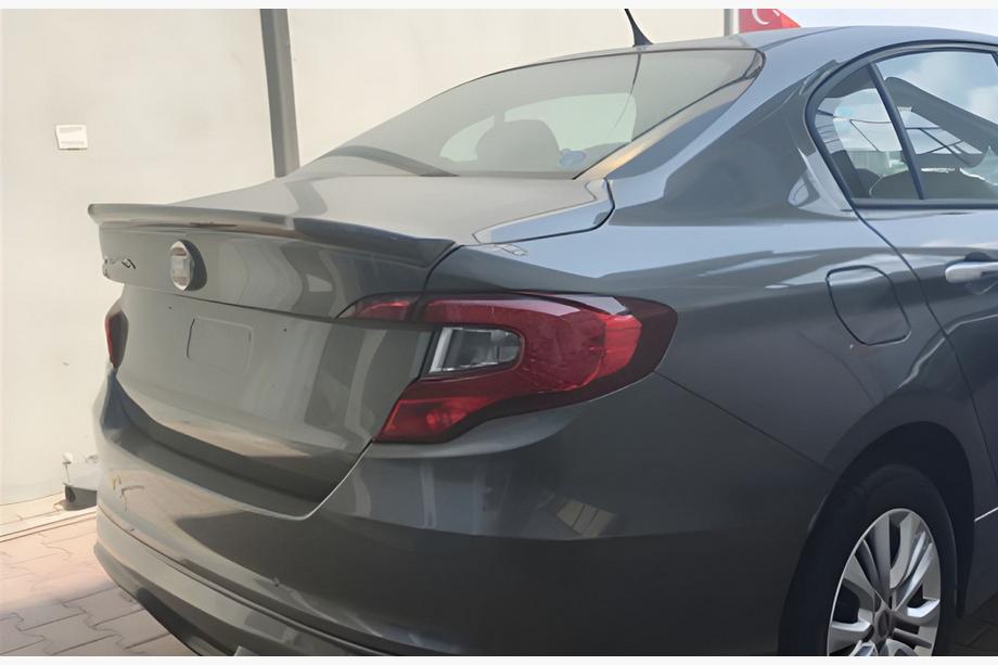 Fiat Tipo 2016– Spoiler DPT (SD, svart högglans) Image
