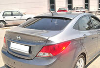 Hyundai Accent 2011–2017 DPT spoiler (svart högglans) foto 4
