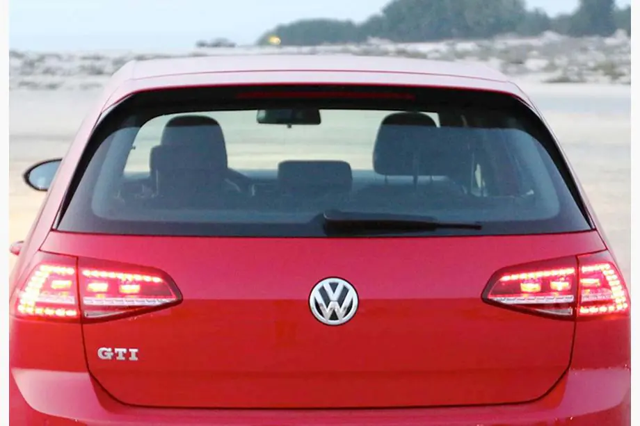 Volkswagen Golf 7/E-Golf 2012–2020 Spoiler DPT V-1 (för GTI / R HB, svart högglans) Image