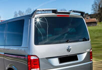 Volkswagen T6 2015–2024 DPT spoiler (svart högglans) foto 1