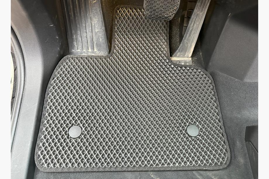 BMW iX (I20) 2022– EVA bilmattor V-1 (Svart) Image