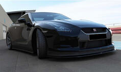 Nissan GT-R 2008–2025 DPT främre stötfångarläpp (svart högglans) foto 2