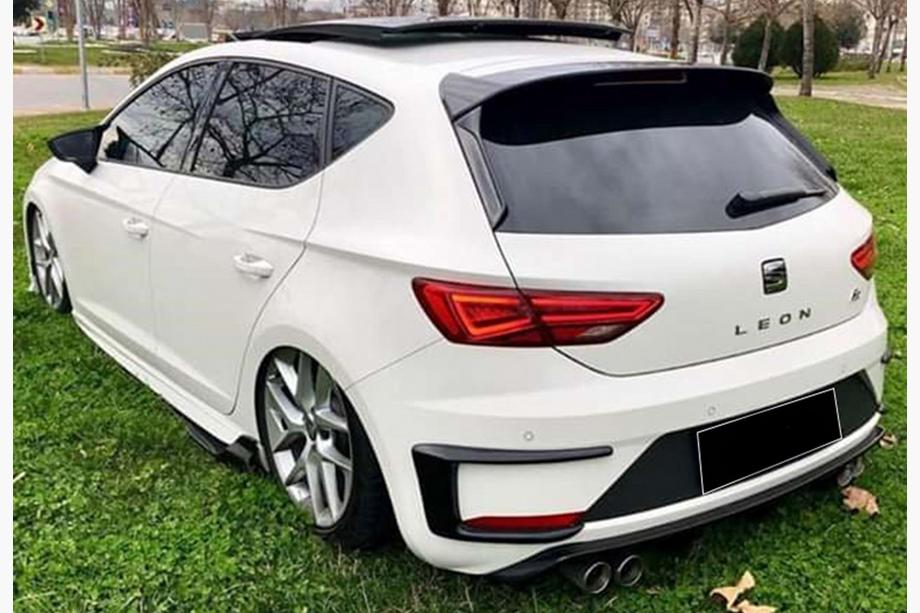 Seat Leon 2013–2020 Canards för bakre stötfångare DPT (2017-2020, 2 st, blank svart) Image