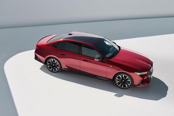 Test av BMW i5: elektrisk kraft i businessklassen