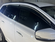Volvo XC60 2009–2017 Vindavvisare med kromlist Niken Luxury (6 st) foto 1