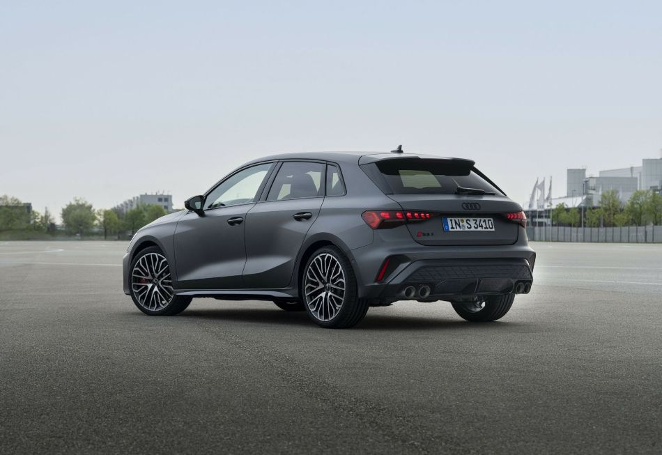 Audi S3 Sportback: uppdaterad sporthalvkombi för 2024