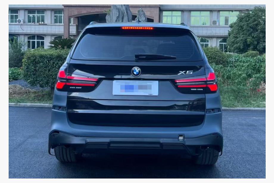 BMW X5 F15 2013–2018 Facelift-konverteringssats till X5M F95 2024 (utan byte av baklucka) Foto 7