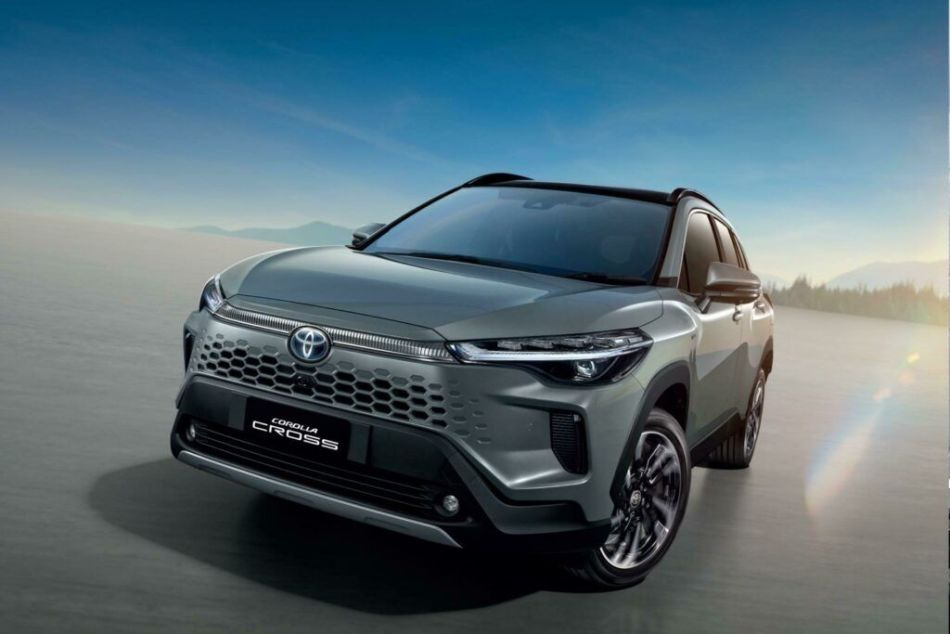 Test av Toyota Corolla Cross: facelift 2024