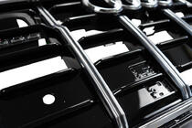 Audi Q8 2018– Frontgrill SQ-Style (2018-2023, svart med krom) foto 12