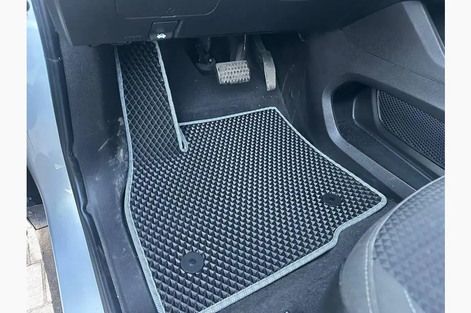 Chevrolet Bolt 2016–2023 EVA golvmattor (EUV, svarta) Foto 1