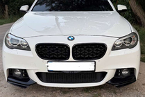 BMW 5-serien F10/F11 2010–2016 Njurgaller Diamond Black (svart högglans) foto 2