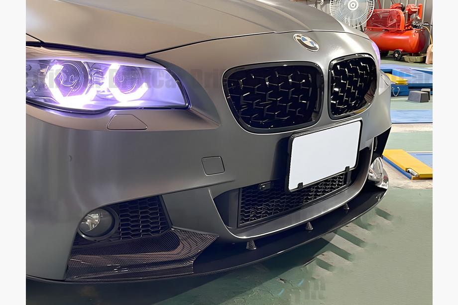 BMW 5-serien F10/F11 2010–2016 Njurgaller Diamond Black (svart högglans) Image