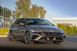 Test av Hyundai Elantra 2023: sedanens ansiktslyft foto 1